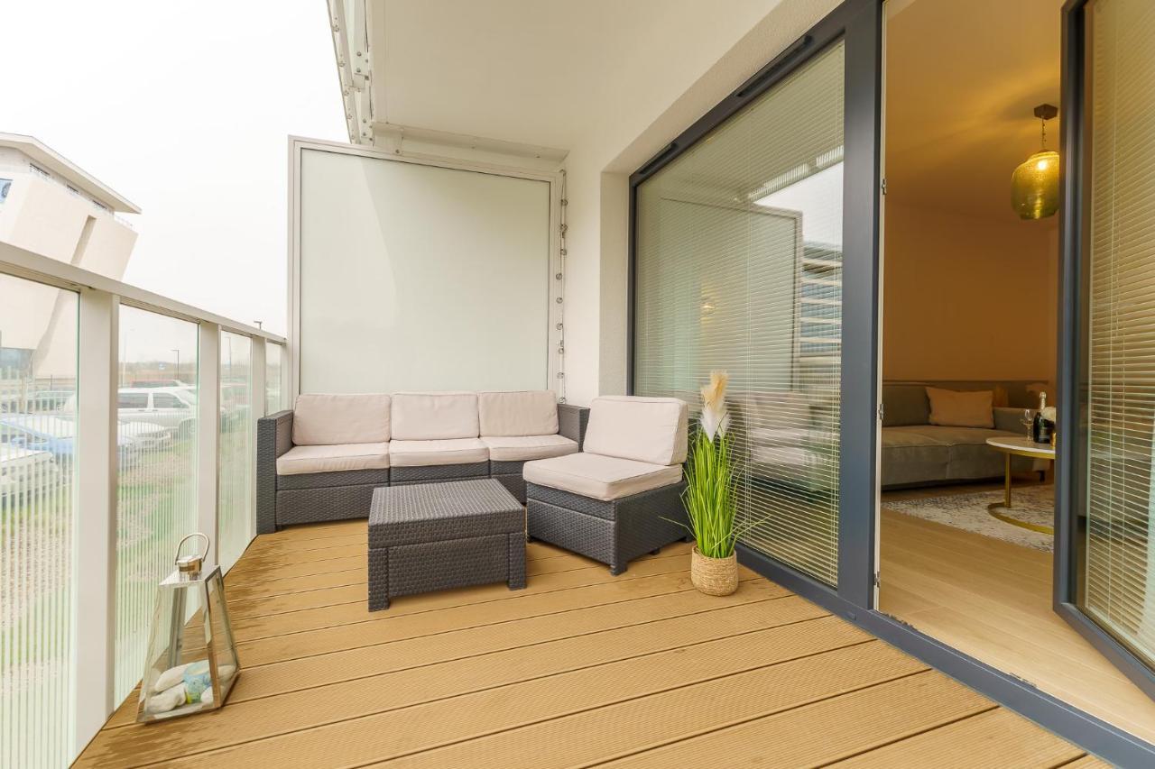 Polanki Aqua Apartamenty Nielimitowany Dostep Do Basenow Parking Free Kołobrzeg Exterior foto